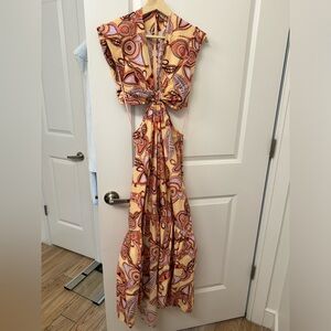 ALC Alexandria Midi dress, with a beautiful and sexy cut in the back.